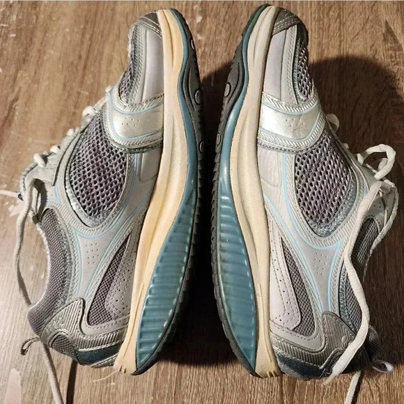 Skechers Shape-ups Platform Workout Sneakers Leg Shaping Firming Shoes Size 8 - Picture 3 of 11